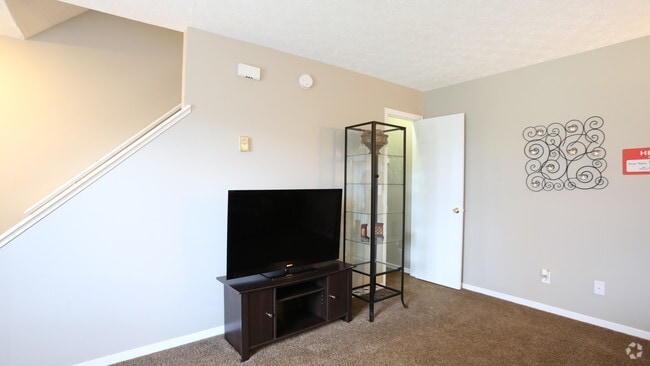 Living Room - Wyndham Ridge Townhomes