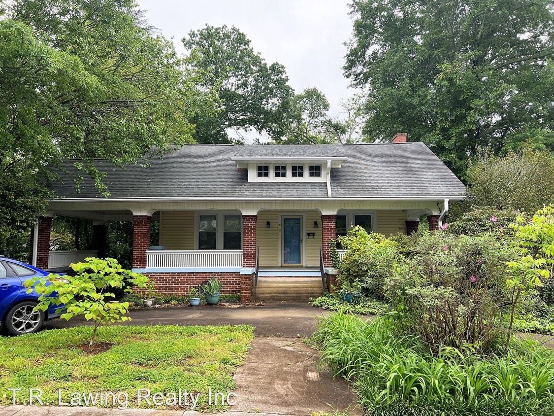 615 W Marion St, Shelby, NC 28150 House Rental in Shelby, NC