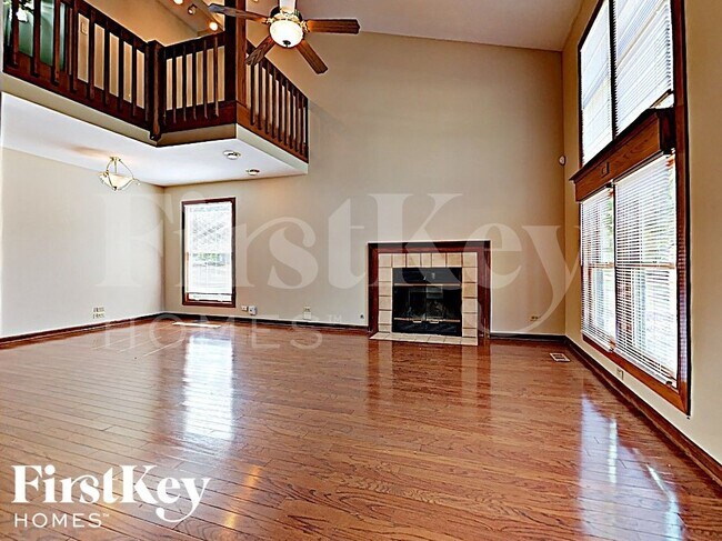 Foto del edificio - 2615 Moss Ln