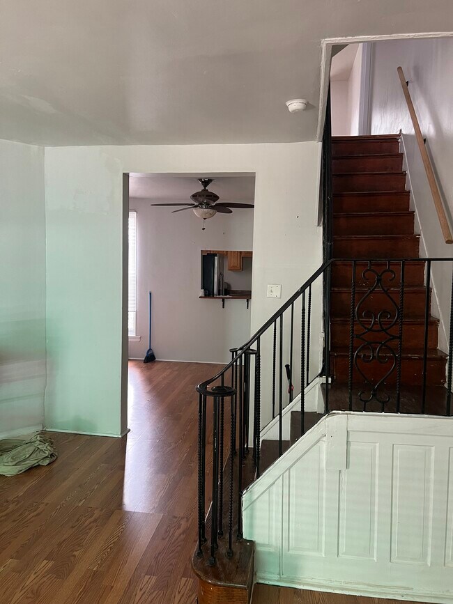 Building Photo - 5659 BLAKEMORE