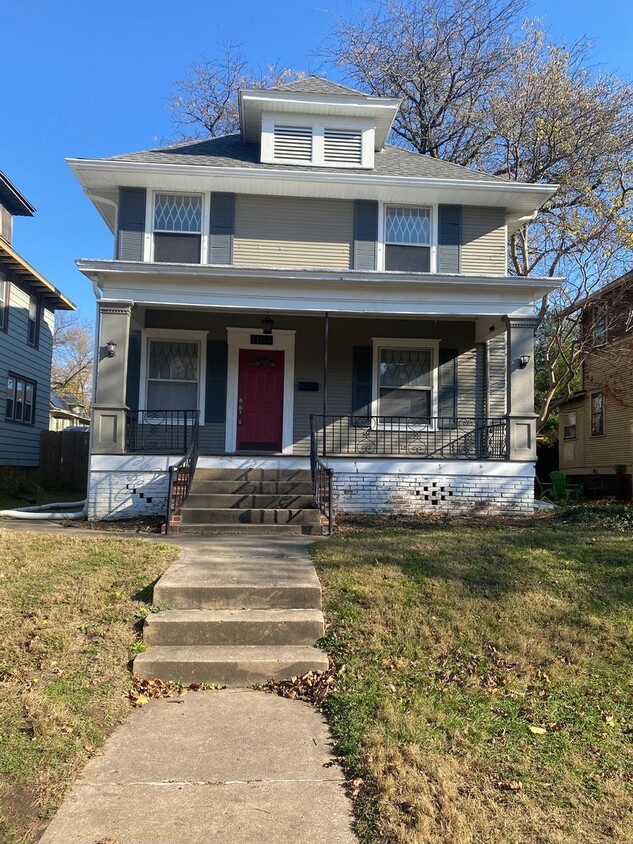 Foto principal - 1104 N Maplewood Ave