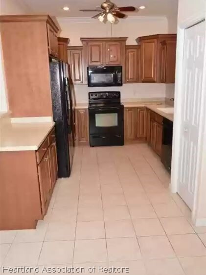 Building Photo - 4615 Seawood Ave