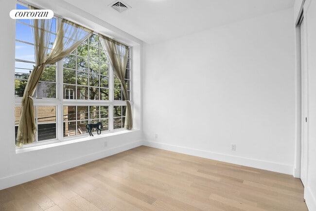 Building Photo - 2128-28 45th Rd