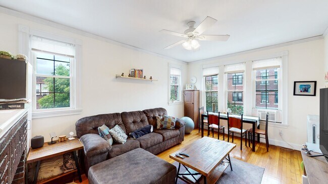 Foto del edificio - 23 Glenville Ave