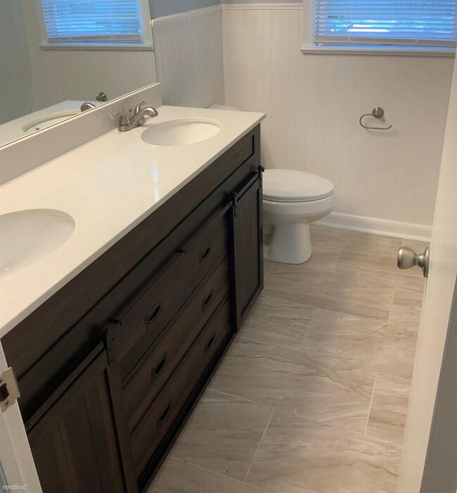 Building Photo - 3 br, 2 bath House - 4300 Gosnold Ave