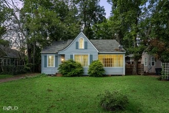 Building Photo - 284 Leo Ave