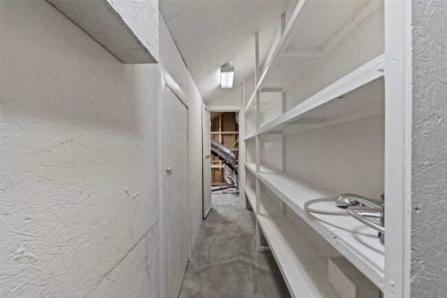 Building Photo - 2919 Royal Oaks Grove