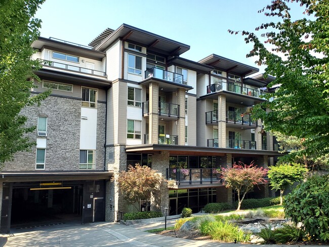 Building Photo - 7428 Byrnepark Walk