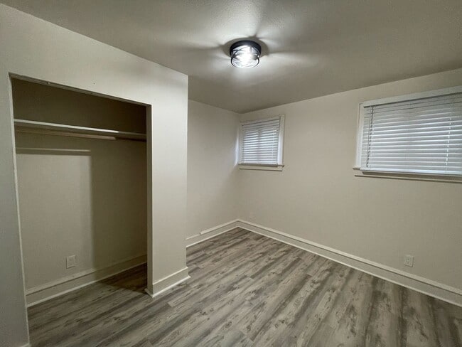 Building Photo - 3154 N 16th St
