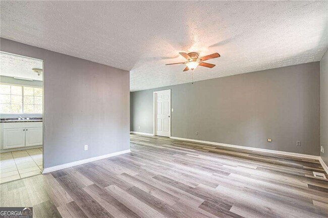 Foto del edificio - 806 Houndstooth Trail NW