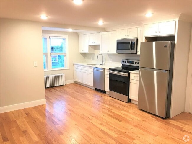 Building Photo - 28 Fairmount Ave