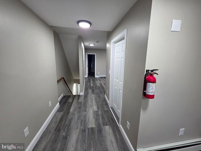 Building Photo - 107 Walnut Ave