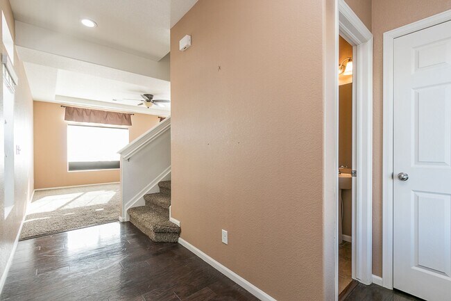 Photo - Beautiful 3 Bed 2.5 Bath in Thompson River... House