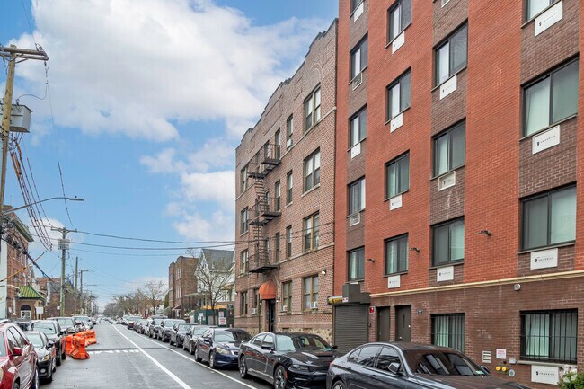 Foto del edificio - 724 E 216th