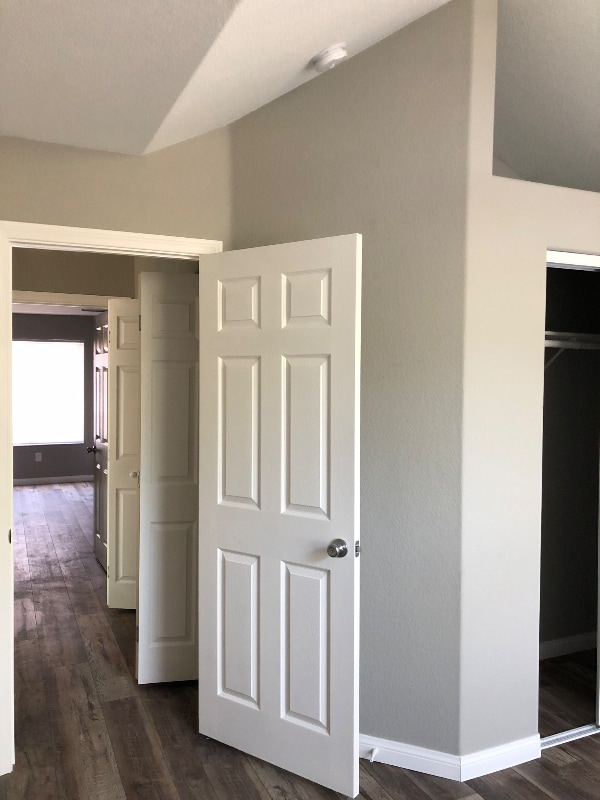 Building Photo - 3248 Mozart Dr