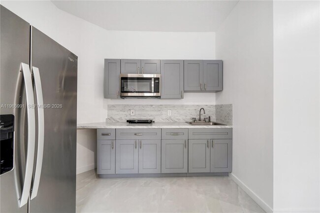 Foto del edificio - 1205 SE 7th Ct