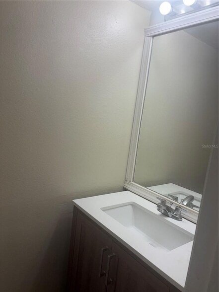 Foto del edificio - 1320 Mountain View Dr