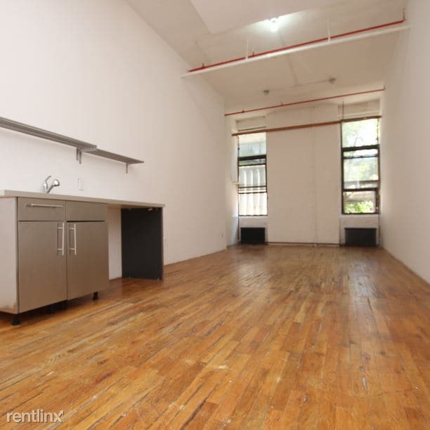 Building Photo - 28 Scott Ave
