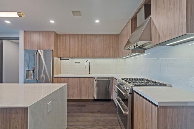 Foto del edificio - 8701 Churchill Rd
