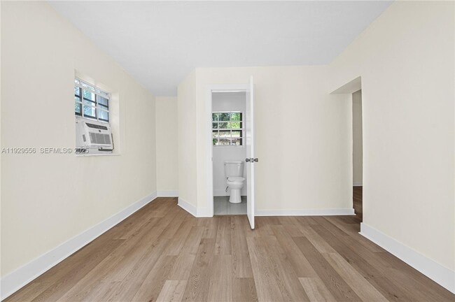 Foto del edificio - 47 NW 49th St