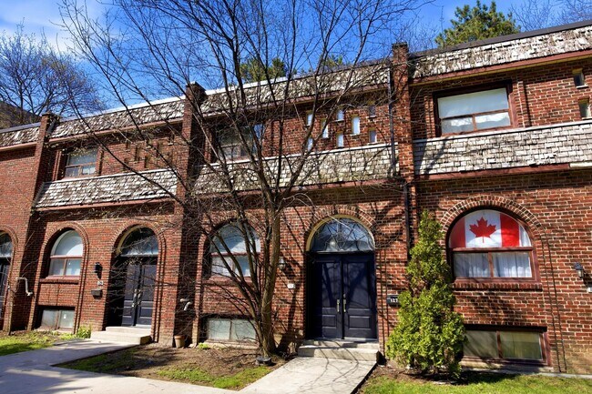 Photo du bâtiment - Balliol Townhouses