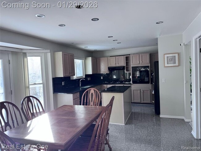 Foto del edificio - 37375 Chelsea Ln