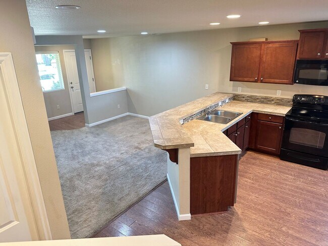Foto del edificio - 3968 SE Lone Oak St