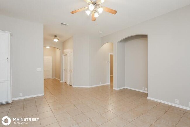 Foto del edificio - 921 Remington Ranch Rd, Mansfield, TX 76063