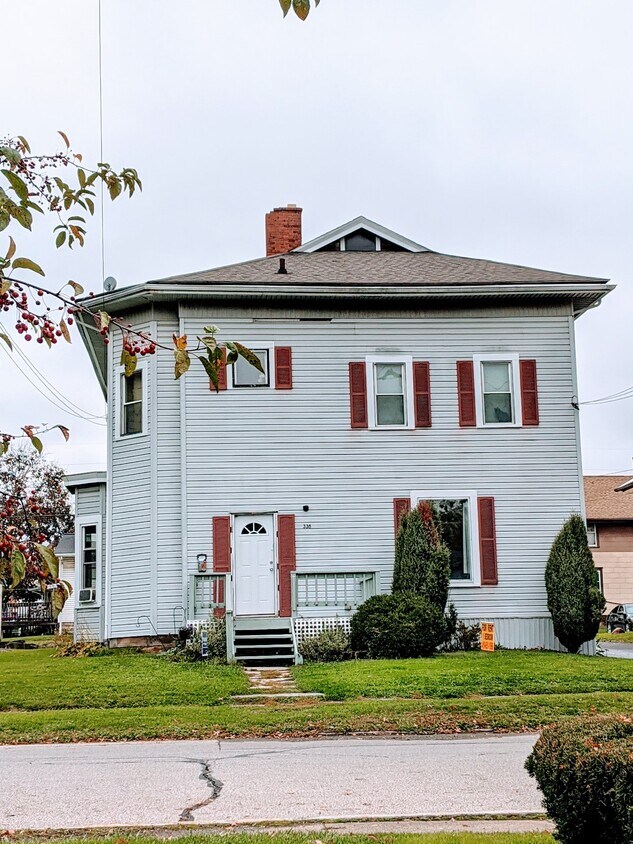 338 East Third Street, Ashland, Ohio - 338 E 3rd St