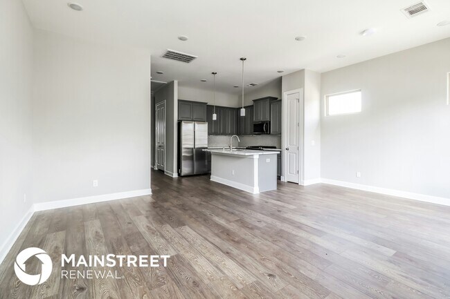 Foto del edificio - 5117 Pine Reach Dr