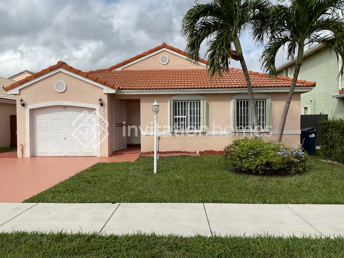 Primary Photo - 15745 SW 82nd St