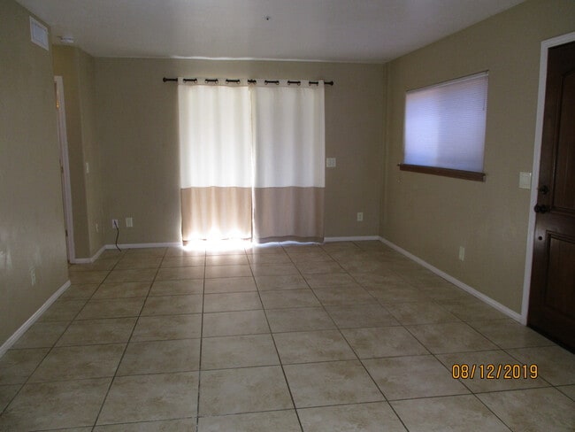 Building Photo - Unfurnished, 1-year long-term rental
