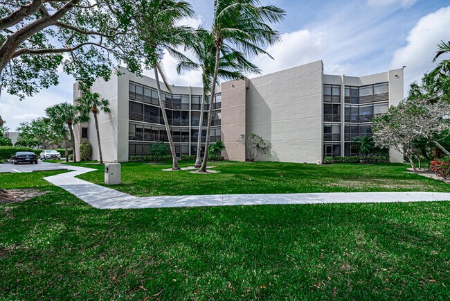 Building Photo - 5750 Camino Del Sol