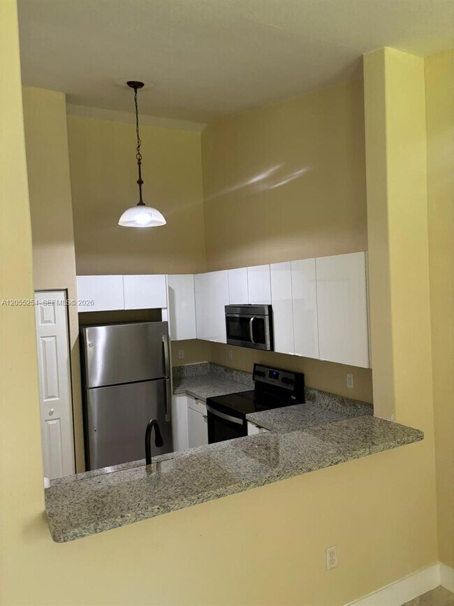 Foto del edificio - 1568 SE 26th St