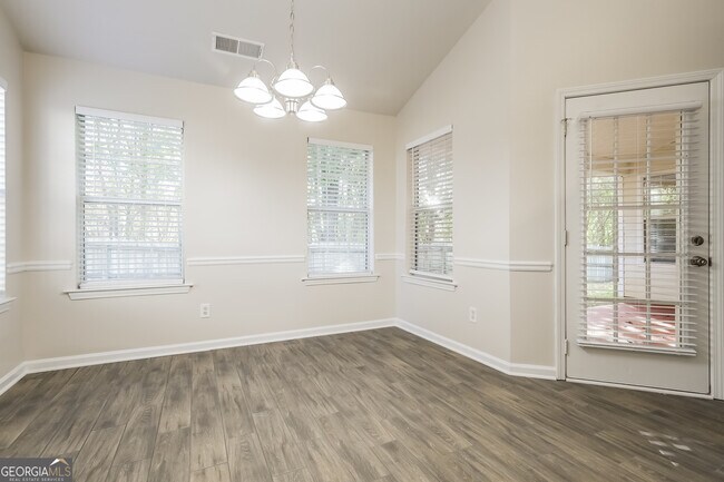 Foto del edificio - 6190 Winston Trce