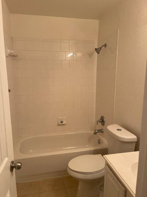 Foto del edificio - 8212 Livingston Ln