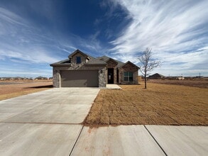 Building Photo - 406 Essex Ln