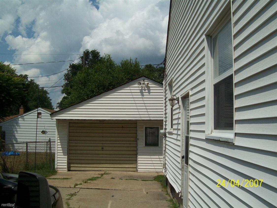 Foto del edificio - 3 br, 1 bath House - 3237 Arizona Ave