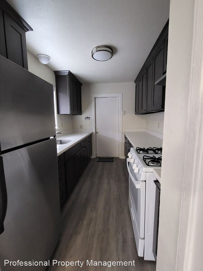 Foto del edificio - 2 br, 1 bath House - 2541 Downer Avenue