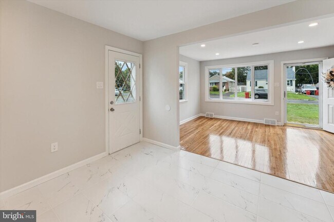 Foto del edificio - 449 Maple St