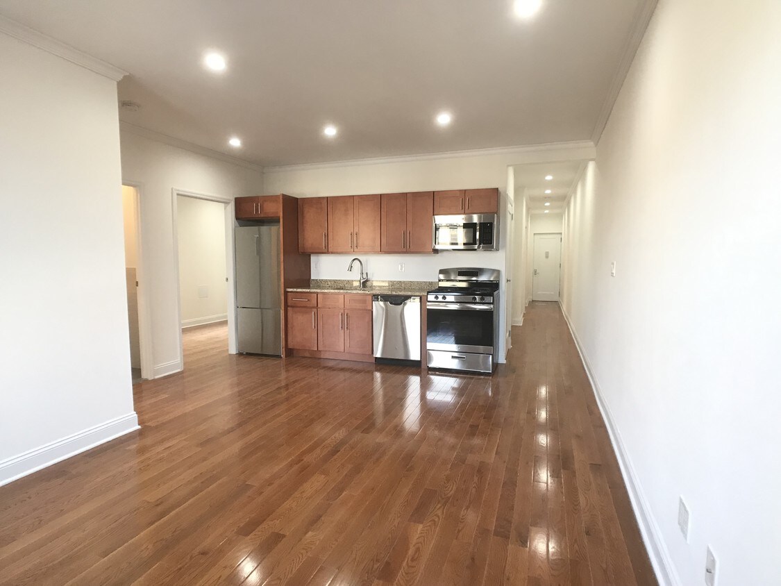 Foto principal - 109 Sherman Ave