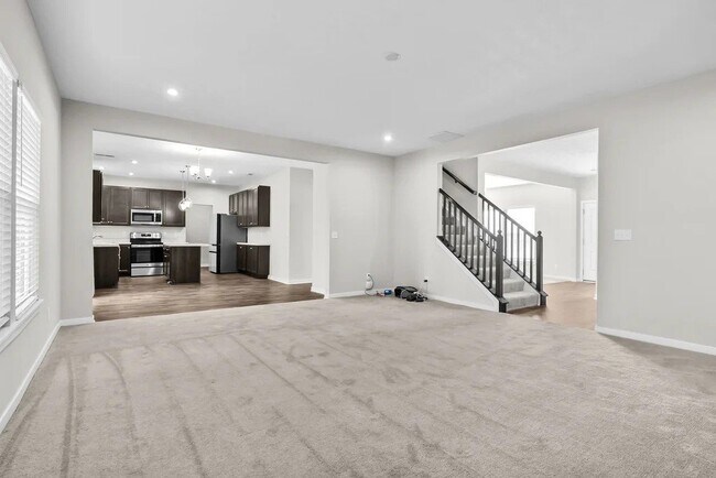 Foto del edificio - 367 Birchwood Dr