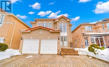 Building Photo - 11 Ferncliffe Crescent