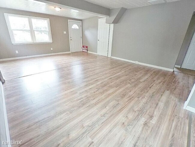 Foto del edificio - 3 br, 1 bath House - 30 Blister St