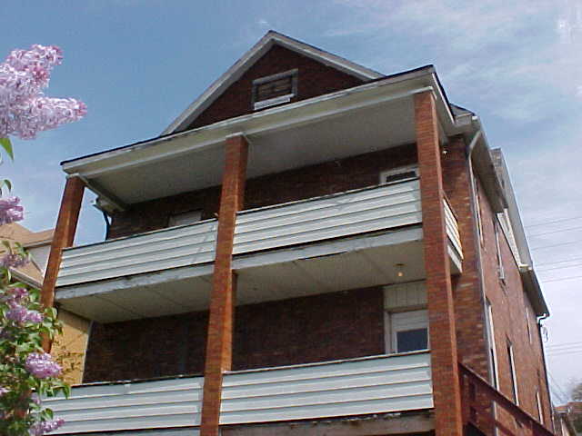 Building Photo - 835 Beaver Rd
