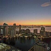 Building Photo - 950 Brickell Bay Dr