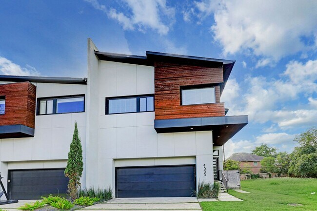 Foto del edificio - Move in ready!