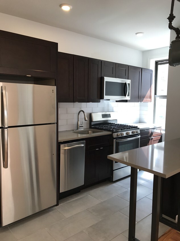Primary Photo - 565 W 144th St