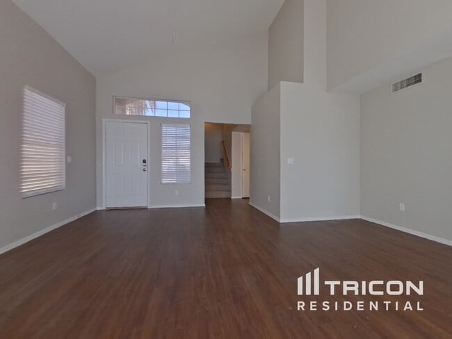 Building Photo - 9125 N 73rd Dr