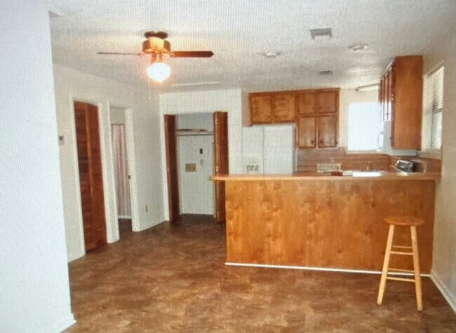 Foto del edificio - 210 Moss Oak Rd